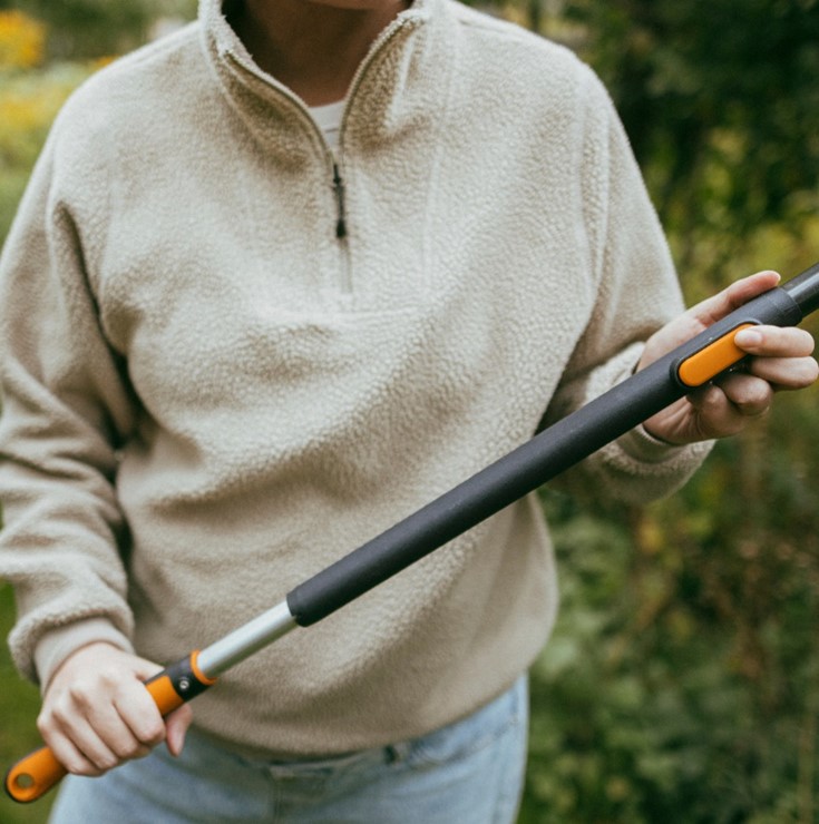 Trzonek teleskopowy aluminiowy L 220-400cm OneClick, Fiskars 1080672