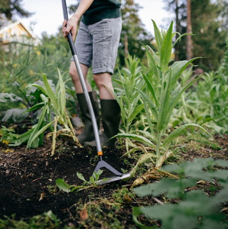 Odchwaszczacz długi ogrodowy ERGONOMIC, Fiskars 1077110