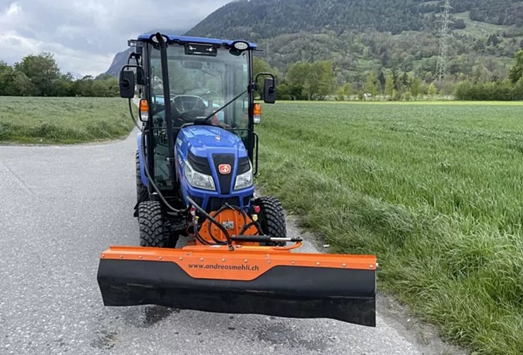 TH5420, Traktor Iseki TH 5420 AHLK