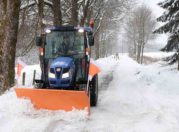 TG6687, Traktor Iseki TG 6687 AHLK