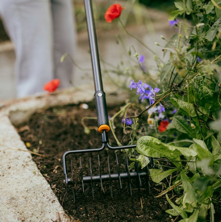 Głowica aerator obrotowy ręczny do spulchniania ziemi OneClick, Fiskars 1080688