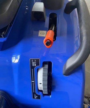 SXG 327, Kosiarka Iseki SXG 324