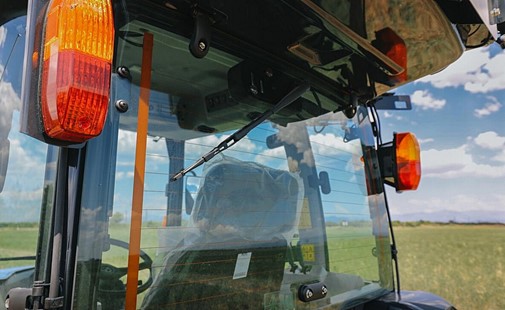 TG6687, Traktor Iseki TG 6687 AHLK