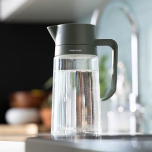 Plant Care Szklana konewka do podlewania roślin doniczkowych, Fiskars 1080775